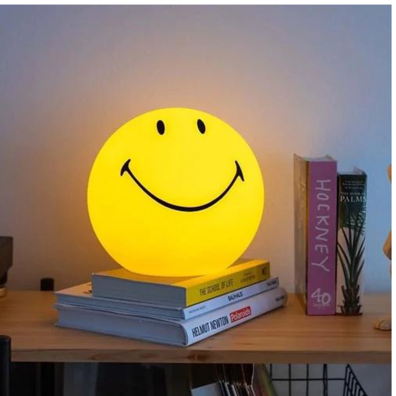 מנורת סמיילי 