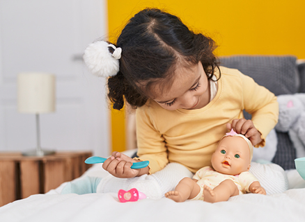 איך בובות תורמות להתפתחות ילדינו? 